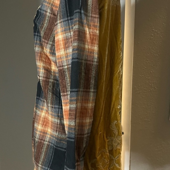 Button up blouse embroidered el et mixed media by paparazzi - Picture 3 of 13